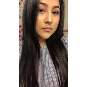 Meet your Posher, Estefania